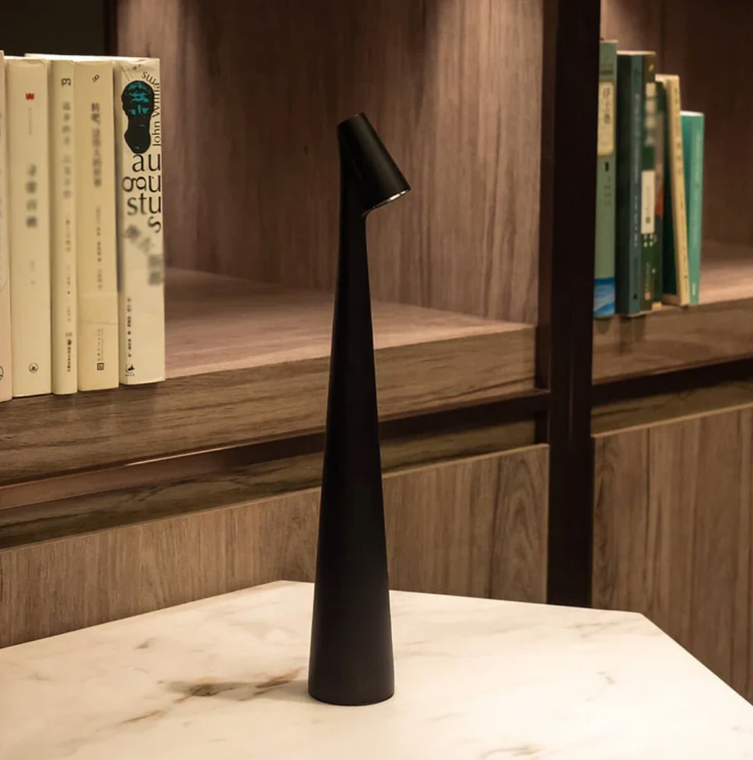Minimalist Wireless Table Lamp With LED Light