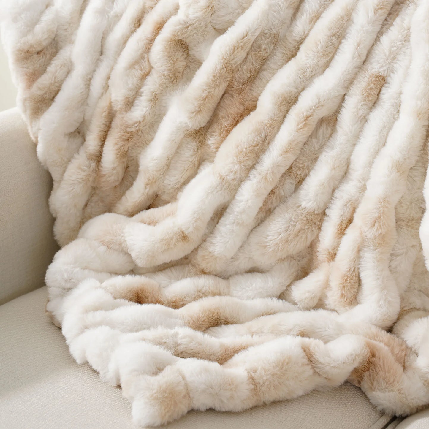 Versailles Faux Rabbit Fur Blanket