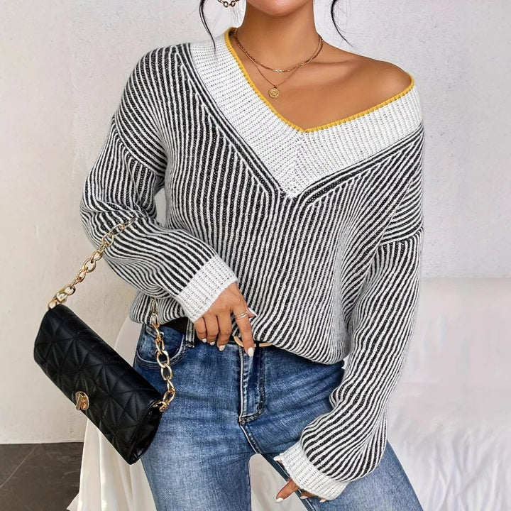 Monochrome Knit Pullover